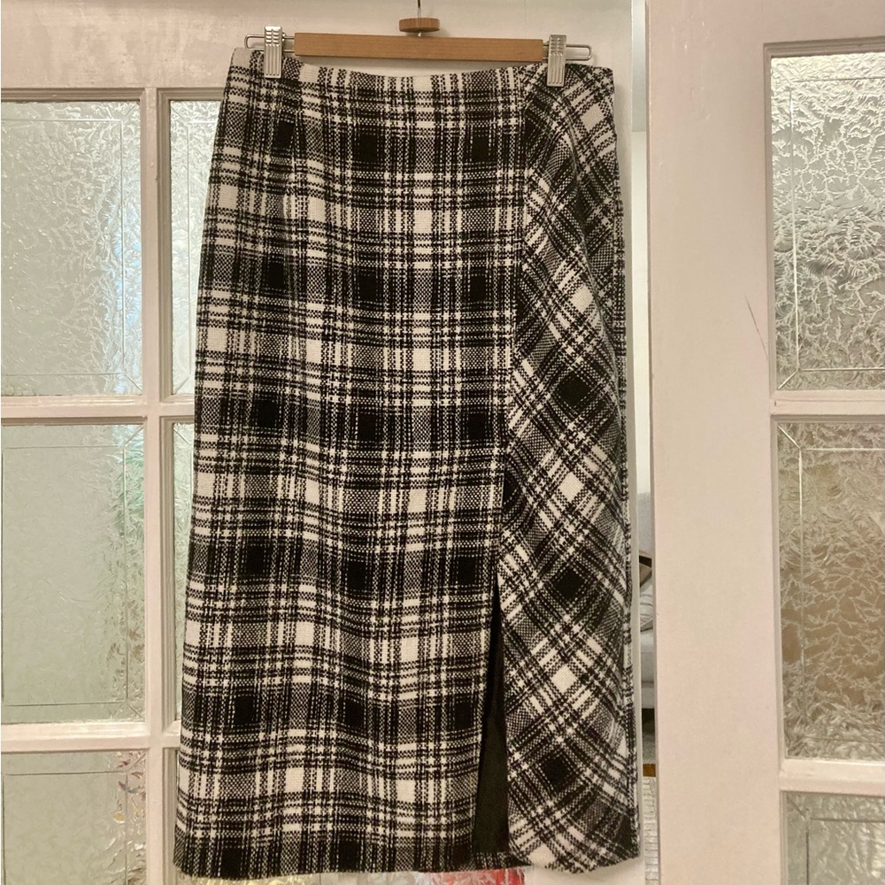 Plaid Black and White Tweed Pencil Skirt Size 8 Reitmans